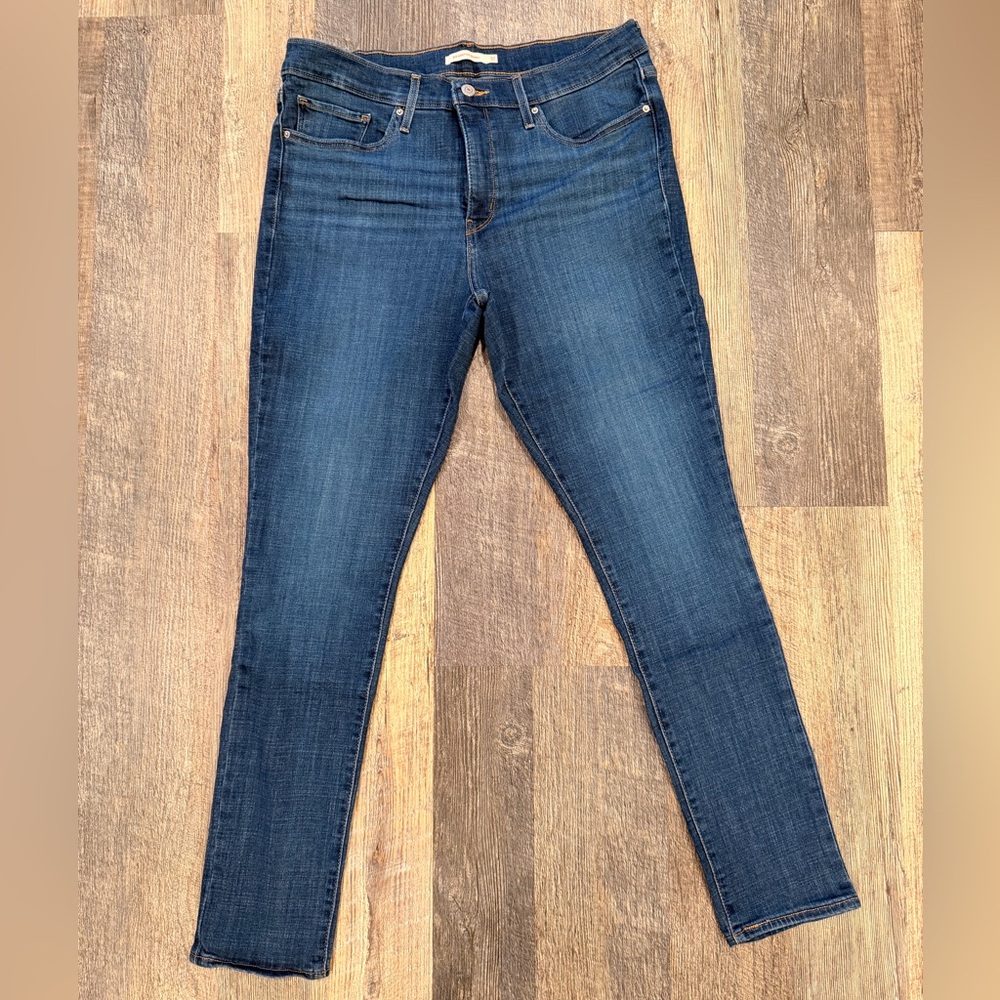 Women’s Levi Strauss 311 Shaping Skinny Jeans Size 32/30
